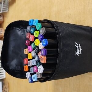 KAMINRUN 36x Fabric Dual Tip Marker Pens for Kids Adults In Artists Carrier NWOT
